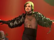 Johnny Hooker apresenta nova turnê ‘Coração’ em Maceió