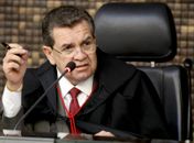 Desembargador Washington Luiz destacou que se o réu fosse posto em liberdade ofereceria riscos à tranquilidade social.