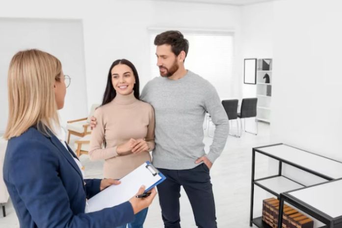 Antes de comprar um imóvel, não se esqueça de fazer essas perguntas ao seu corretor