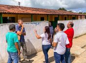 Prefeita Lívia Carla visita o canteiro de obras da reforma e ampliação da Escola Municipal Benedito Casado