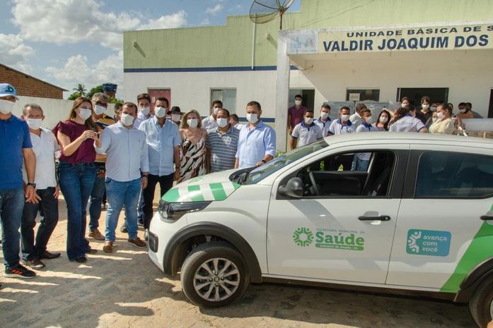Prefeito Marlan Ferreira realiza mais uma entrega de carros e equipamentos para Unidades Básicas de Saúde de Limoeiro de Anadia.