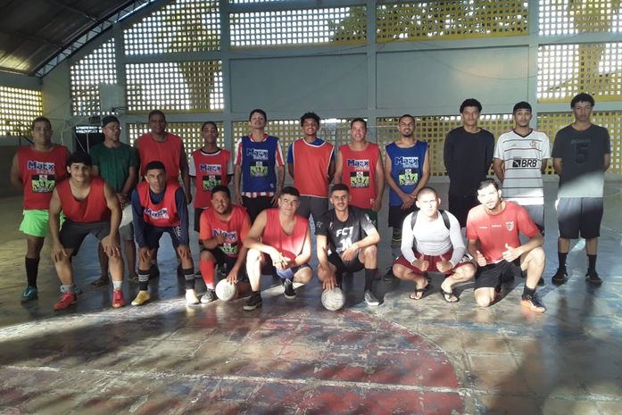 Força de vontade leva grupo de amigos manter há 19 anos em Maceió, projeto esportivo que visa afastar jovens das drogas