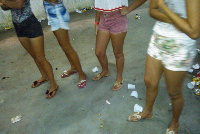 Organizador de festa é preso por liberar bebida alcoólica para menores