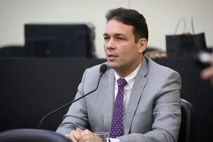 Dudu Ronalsa vai solicitar investigações após imagem de Nossa Senhora das Graças ser depredada no Salvador Lyra