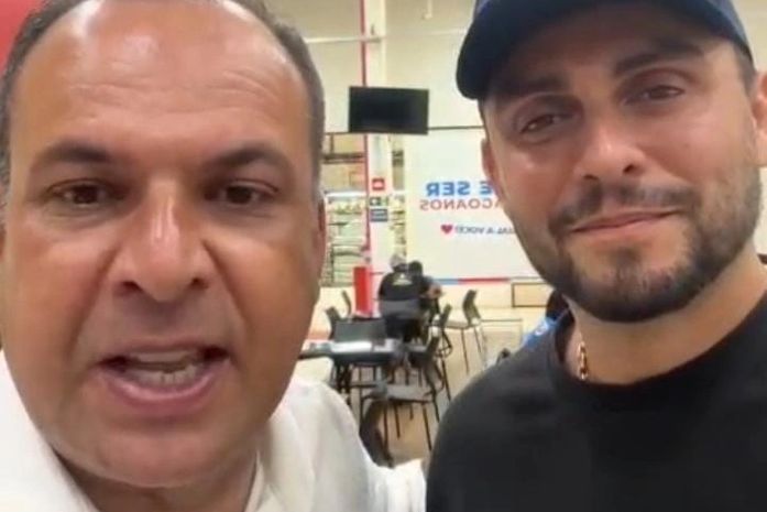 De ambulante e açougueiro a empresário e cantor: Francisco Sales e Mano Walter celebram 25 anos de amizade