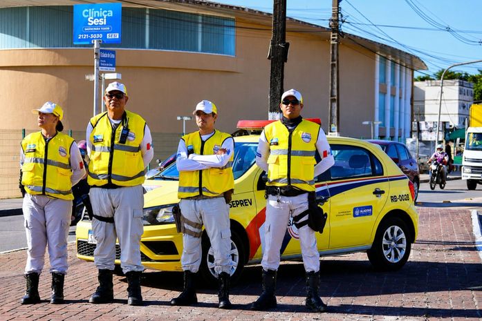 Agentes do Ronda no Bairro prendem foragido da Justiça no Antares
