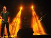 Júnior Almeida apresenta show gratuito