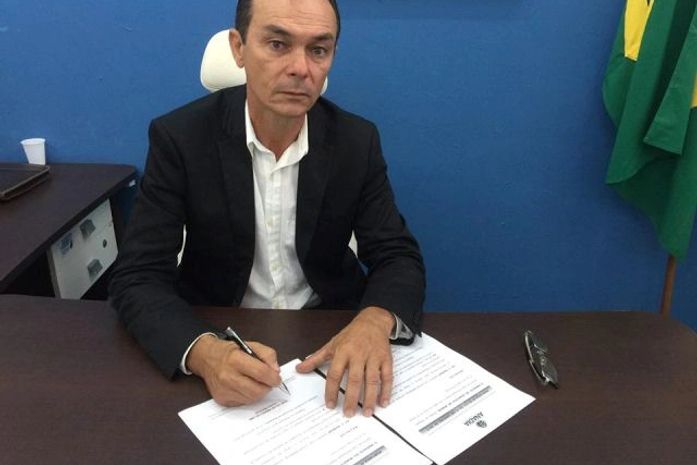 Prefeito Celino Rocha