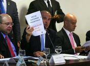O ministro-chefe da Casa Civil, Onyx Lorenzoni, apresenta no Palácio do Planalto, as 35 metas prioritárias dos primeiros 100 dias de governo.