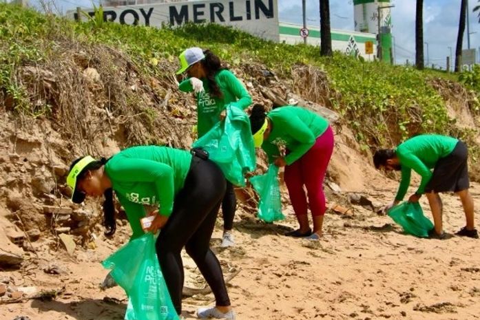 OAB/AL participa, neste domingo (15), de mutirão de limpeza e plantio de restinga em Jacarecica
