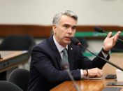 Após cobrança de Rafael Brito, Prefeitura de Maceió anuncia convocação de 800 profissionais para a rede municipal de educação