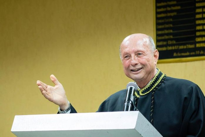 Em transmissão de cargo, Fernando Toledo assume presidência do Tribunal de Contas do Estado