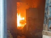 Incêndio destrói parte de imóvel e afeta casa vizinha na Levada