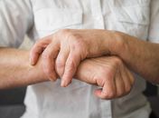 Doença de Parkinson atinge cerca de 200 mil brasileiros por ano