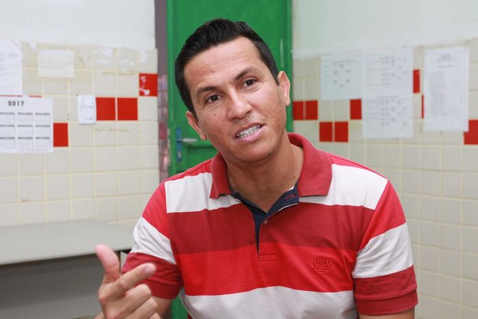 O diretor-geral da Escola Anaias de Lima Andrade, Rony flávio Alves.