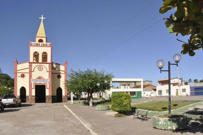 Governador assina convênio nesta terça para construção de 50 casas em Feliz Deserto