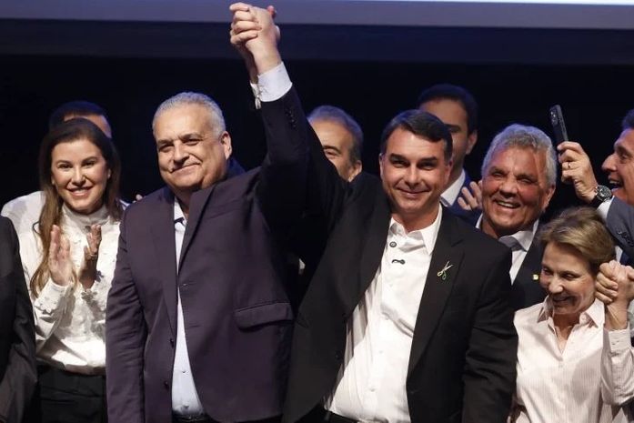 Escolha de Alfredo Gaspar para vice só aumenta isolamento de Flávio Bolsonaro