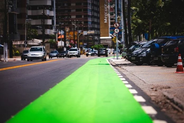 A “faixa verde” e os aloprados da prefeitura