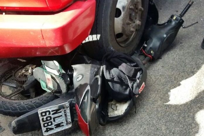 Acidente entre motocicleta e caminhão em São Miguel dos Campos