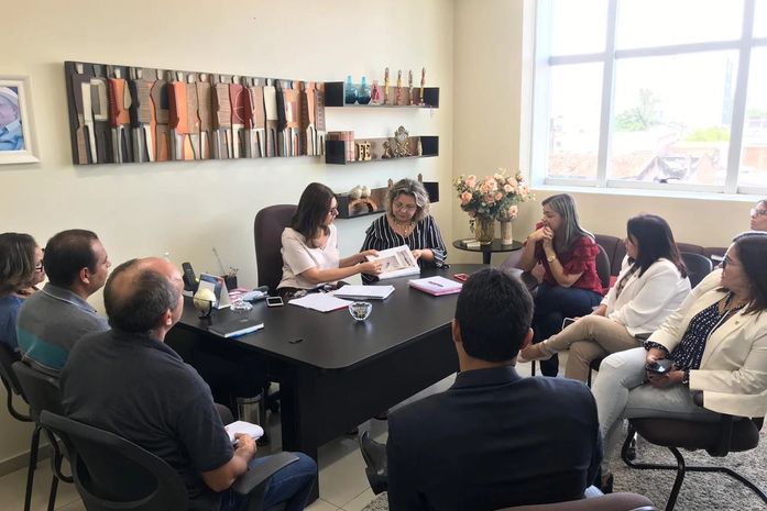 Após iniciativa de parlamentares, ONG Visão Mundial anuncia ajuda no Pinheiro