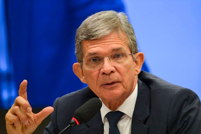 General Silva e Luna é confirmado no comando da Petrobras