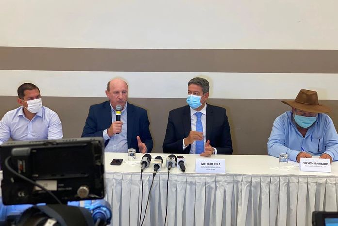“Convocação no recesso sem orçamento é demagogia”, critica Lira no MT