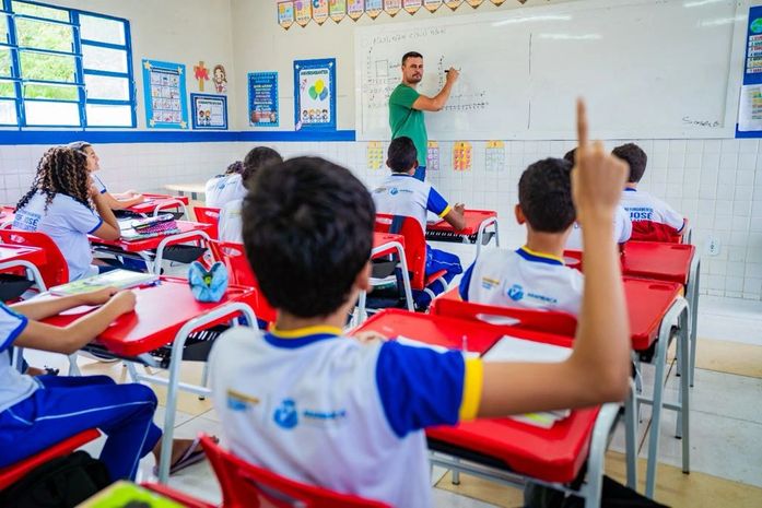 Prefeitura publica edital para concurso da Educação; inscrições começam no dia 7 de outubro