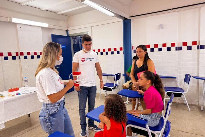 Corações da Paz nas Escolas retoma atividades com atendimentos no Vergel e Benedito Bentes