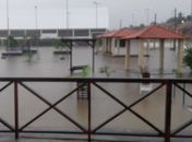 Chuvas alagam ruas do centro de Traipu