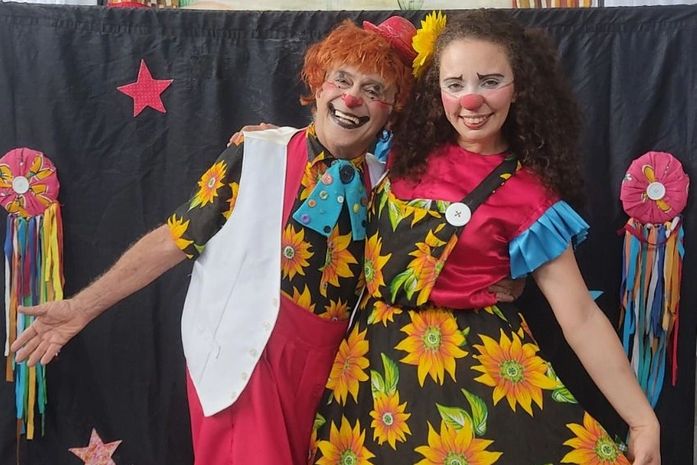 Em comemoração ao Dia do Folclore, Prefeitura realiza espetáculo de mamulengos na Escola de Circo Palhaço Biribinha