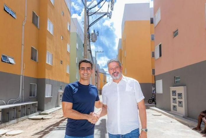 O racha de JHC com o PL e Arthur Lira