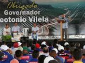 Teotônio Vilela na visita a obras do canal do sertão