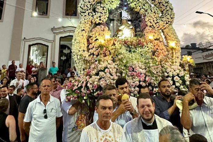 Procissão de Nossa Senhora da Piedade reúne multidão de fiéis em Anadia