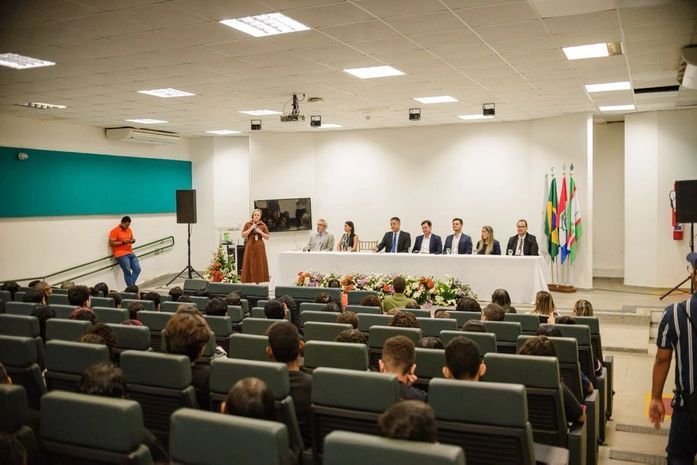 Eleitor do Futuro: Estudantes de Coruripe participam de palestras sobre cidadania e voto consciente