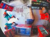 Homem é morto a tiros em depósito de bebidas no bairro São Jorge, em Maceió