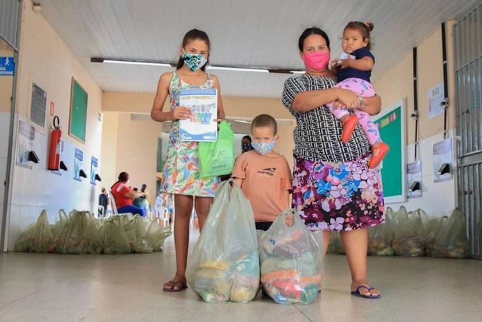 São Sebastião conclui entrega de kits alimentares para alunos da rede municipal