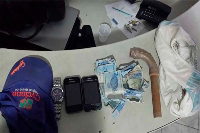 Dupla é presa após assalto a ônibus na Pajuçara