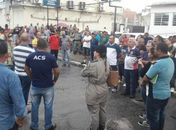 Ato contra despromoção militares