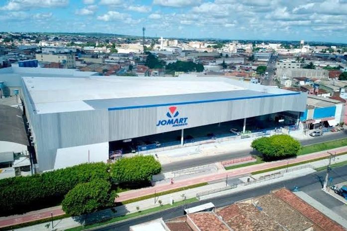 Jomart completa 13 anos de história premiando clientes com ofertas imperdíveis