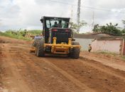 Prefeitura de Arapiraca recupera estradas vicinais e beneficia comunidades rurais
