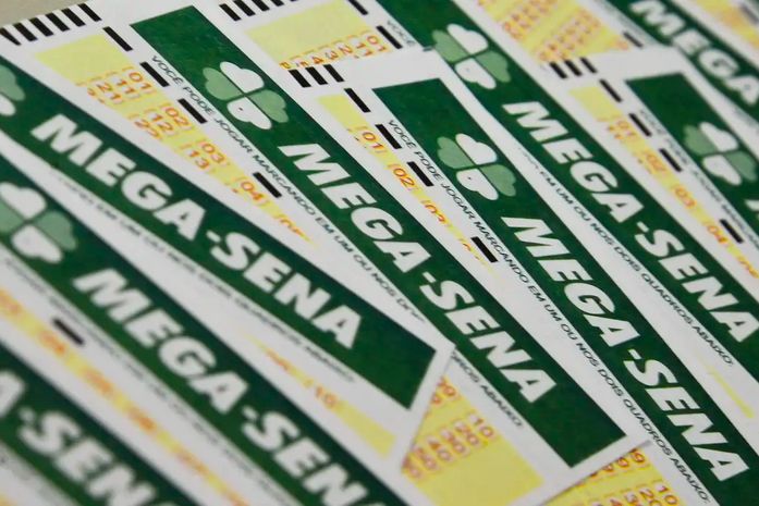 Mega-Sena acumula mais uma vez e prêmio vai a R$ 42 milhões