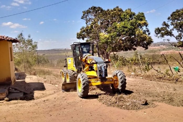 Prefeitura de Arapiraca intensifica manutenção das estradas vicinais na zona rural