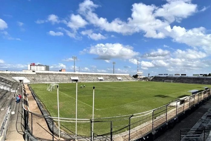 ASA e CSA se enfrentam na tarde deste domingo (15), no Coaracy da Mata Fonseca