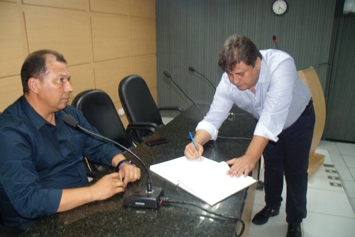 Jairo Barros tomou posse como presidente da Câmara Municipal de Arapiraca.