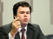 "Nosso foco é a Eletrobras", diz o ministro de Minas e Energia, Fernando Coelho