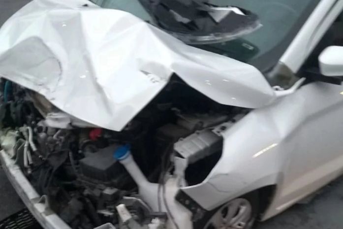 acidente aconteceu entre as ruas Durval Guimarães e Pompeu Sarmento.