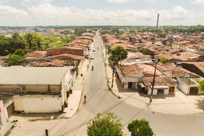Seminfra finaliza pavimentação em 4 km de avenida no Conjunto Eustáquio Gomes
