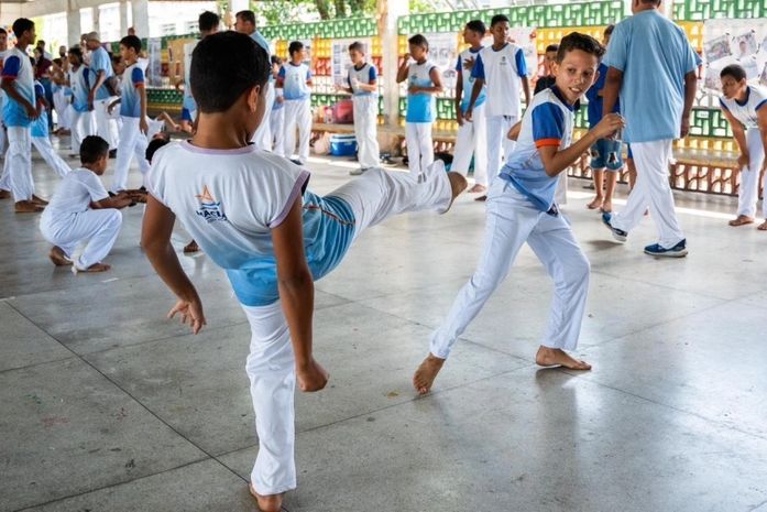 Educação em tempo integral cresce quase 600% e beneficia cerca de 11 mil alunos em 2025