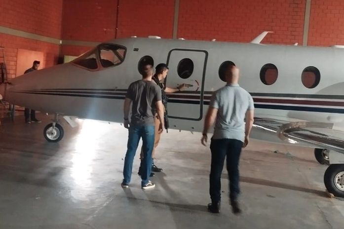 

Jatinho de R$ 11 milhões é apreendido em desdobramento de operação que expôs fraude fiscal milionária em Alagoas