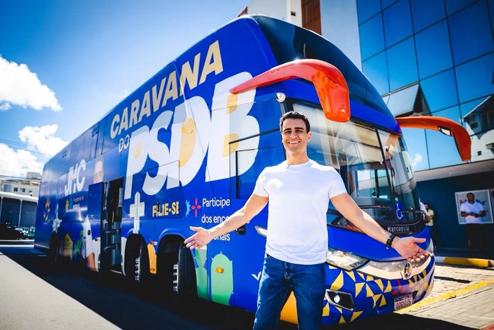 Busão da Caravana do PSDB volta às ruas e retoma agenda de JHC pelo interior do estado
